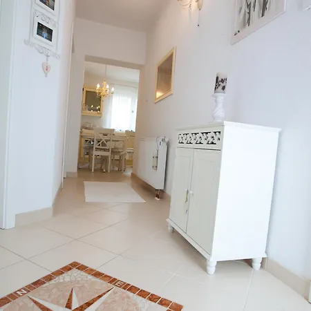 Lägenhet House Bilic Baška Voda