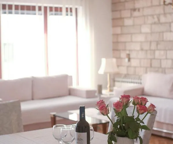 아파트 House Bilic