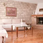 House Bilic Apartment *
