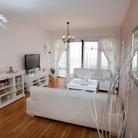 House Bilic * Baška Voda