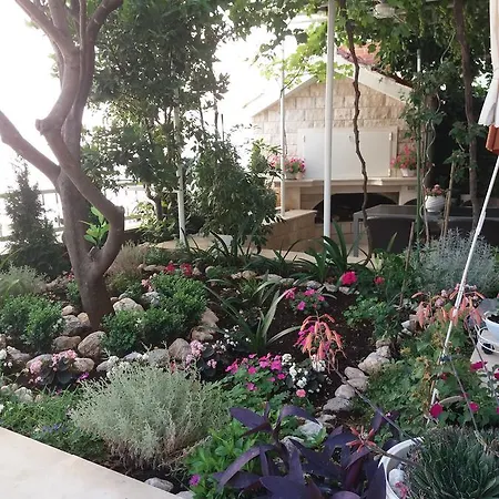 Apartment House Bilic Baska Voda