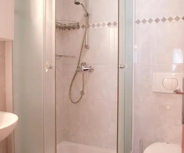 House Bilic Апартаменты Башка-Вода